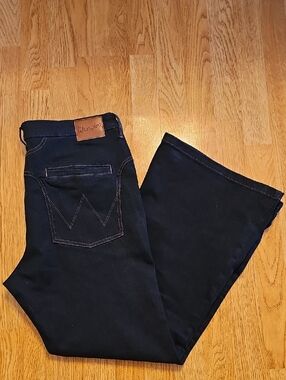 Wrangler Bespoke Flare dark wash jeans